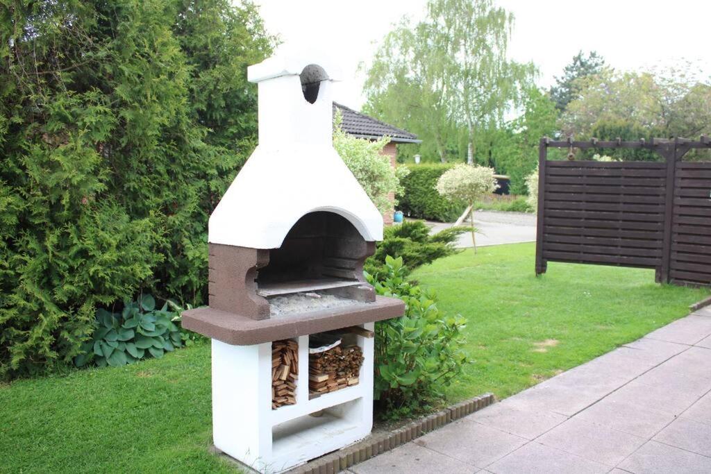 Hollaender Flair Friedrichstadt Exteriör bild