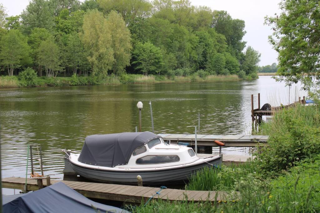 Hollaender Flair Friedrichstadt Exteriör bild
