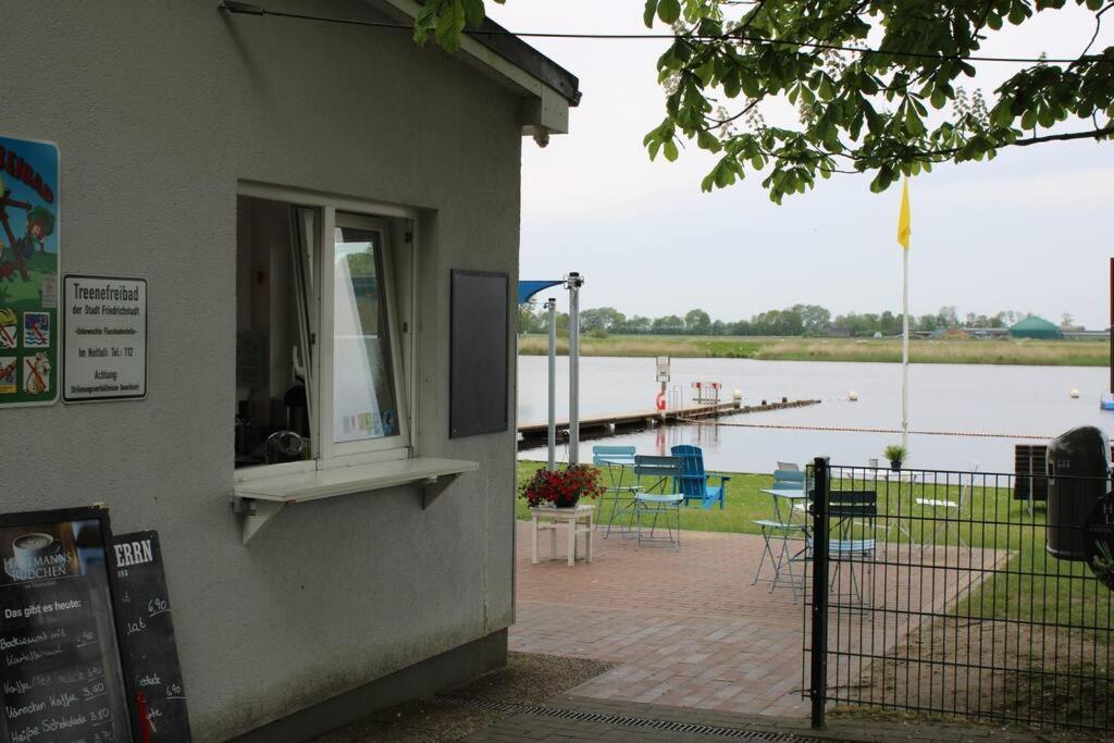 Hollaender Flair Friedrichstadt Exteriör bild