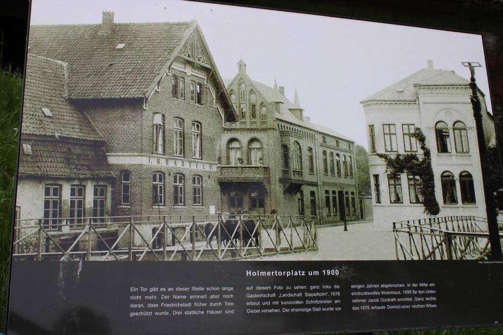 Hollaender Flair Friedrichstadt Exteriör bild