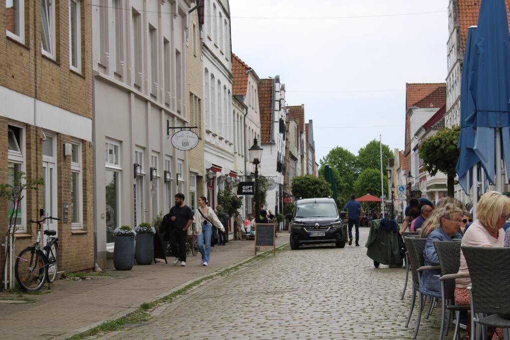 Hollaender Flair Friedrichstadt Exteriör bild