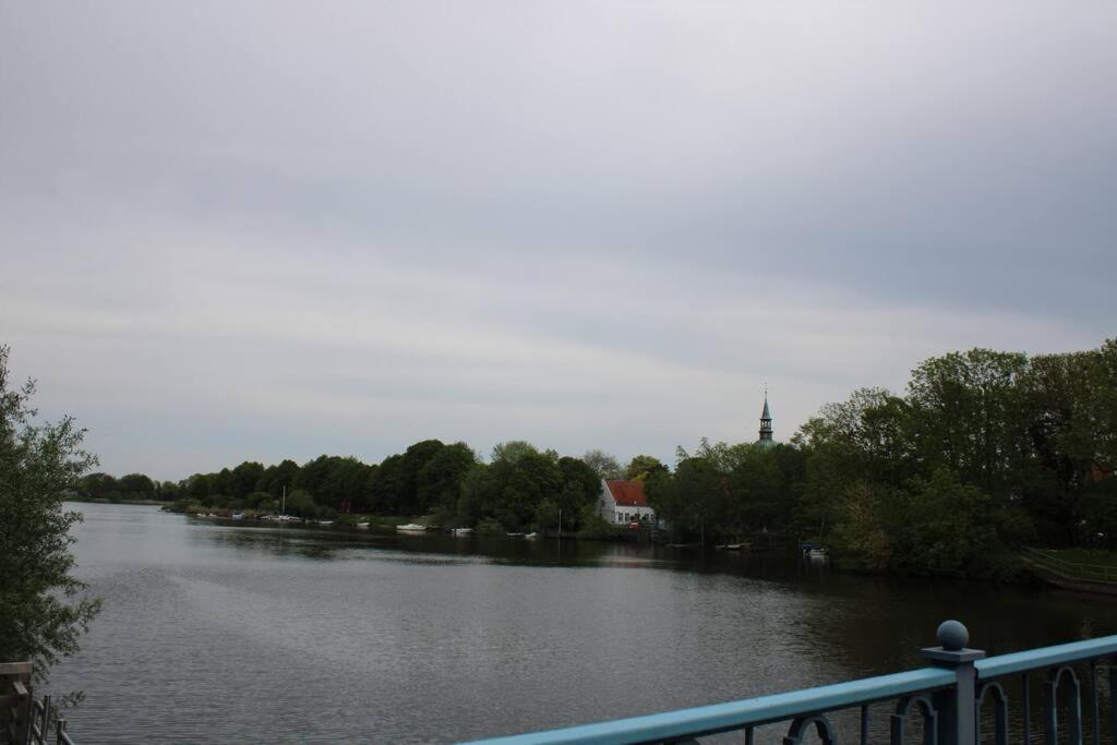 Hollaender Flair Friedrichstadt Exteriör bild